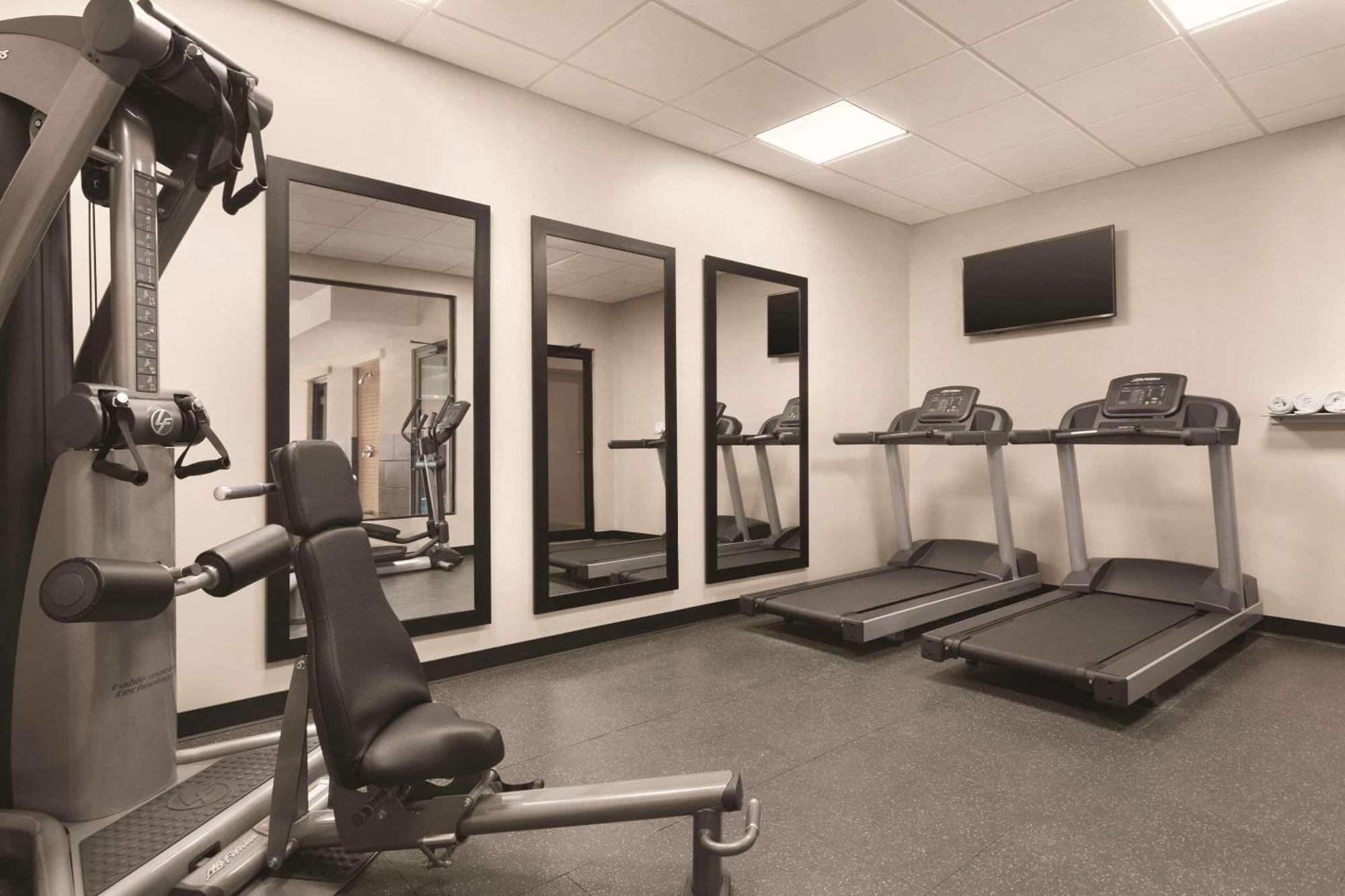 Country Inn & Suites By Radisson, Belleville, On 외부 사진