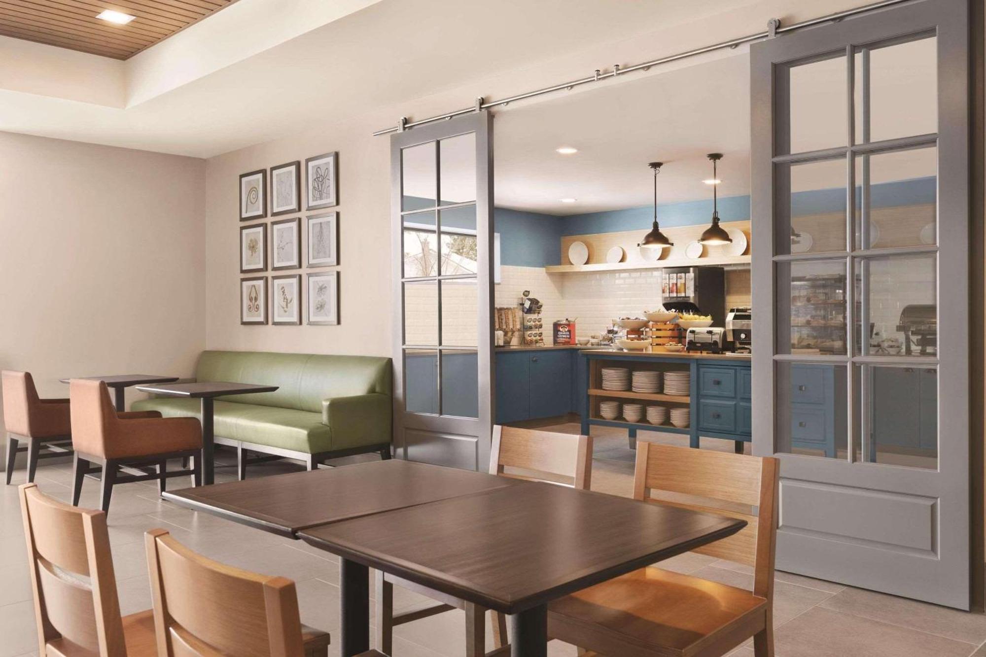 Country Inn & Suites By Radisson, Belleville, On 외부 사진