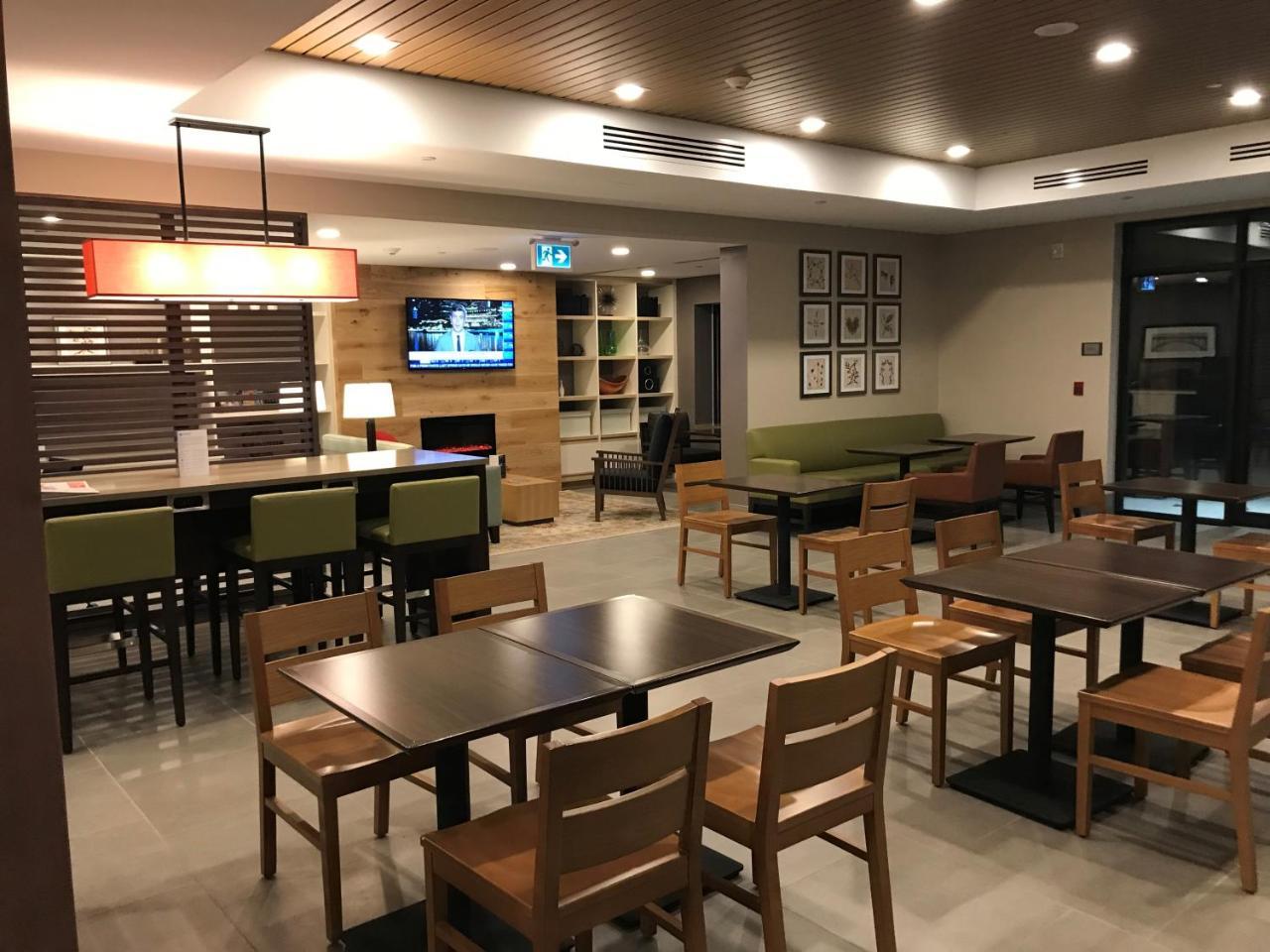 Country Inn & Suites By Radisson, Belleville, On 외부 사진