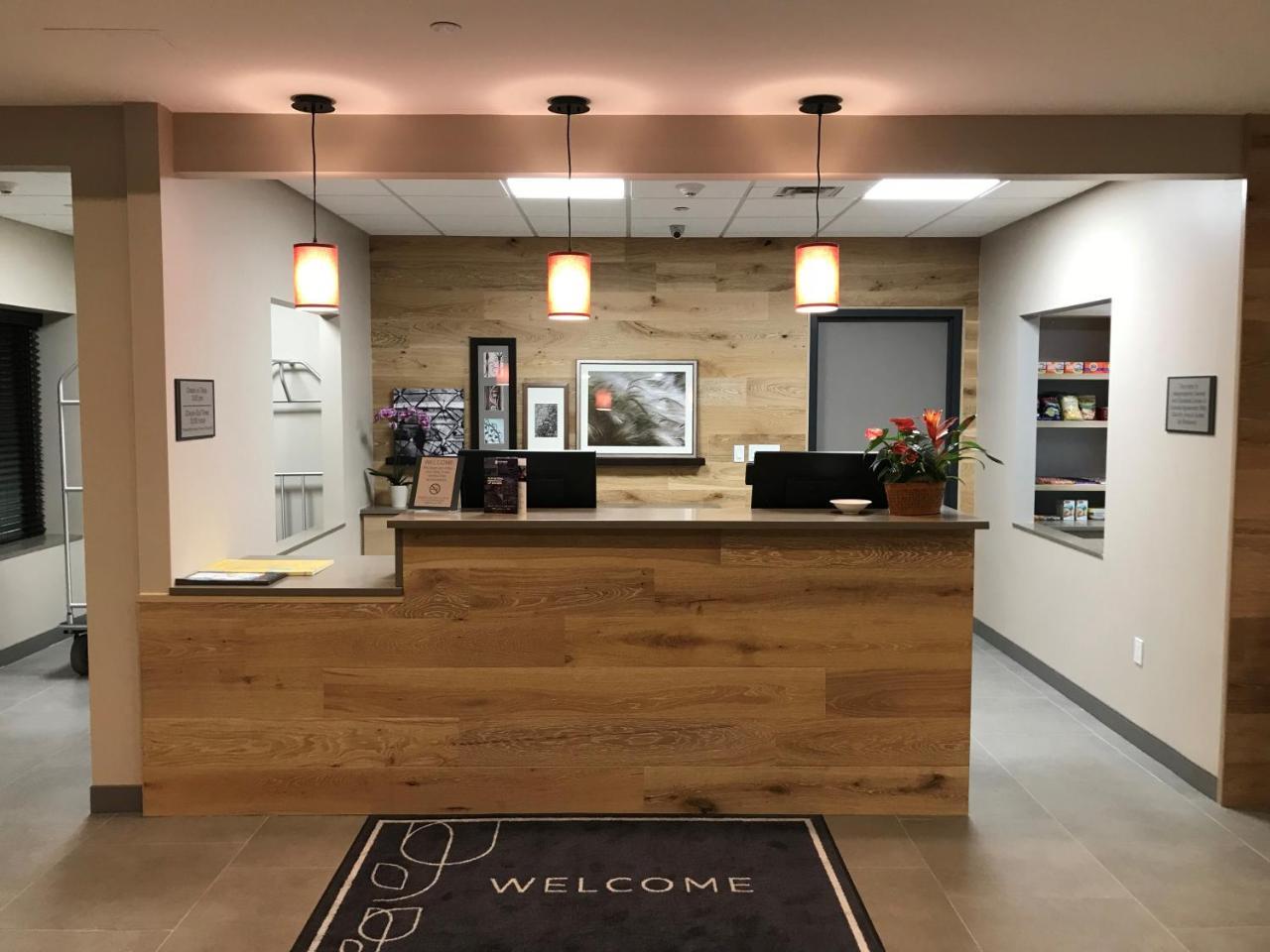 Country Inn & Suites By Radisson, Belleville, On 외부 사진
