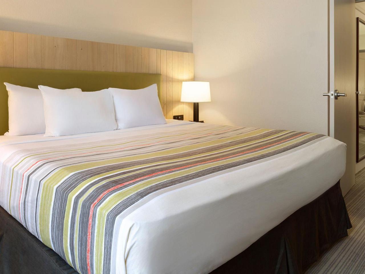 Country Inn & Suites By Radisson, Belleville, On 외부 사진